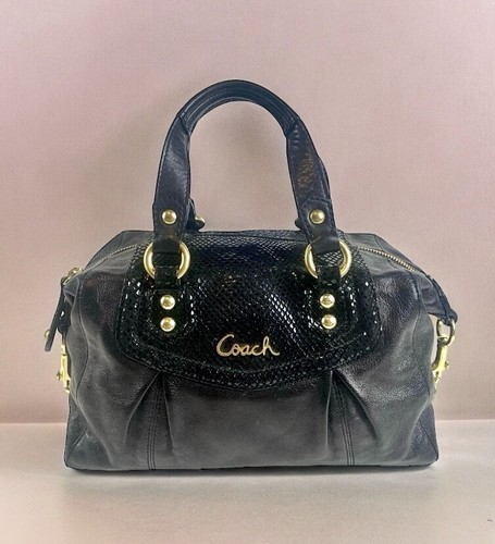 バッグ COACH Ashley Satchel Handbag Black y2k Black leather Coach Ashley satchel y2k vintage