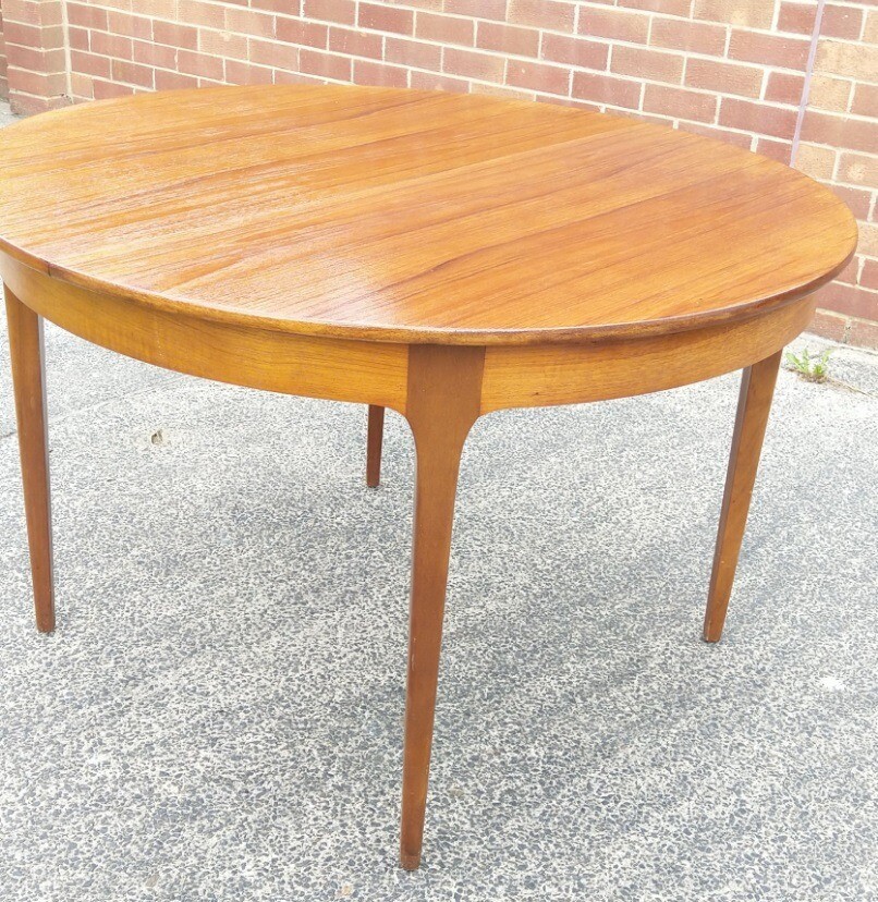 Teak Round Extending Dining Table by Sutcliffe of Todmorden in