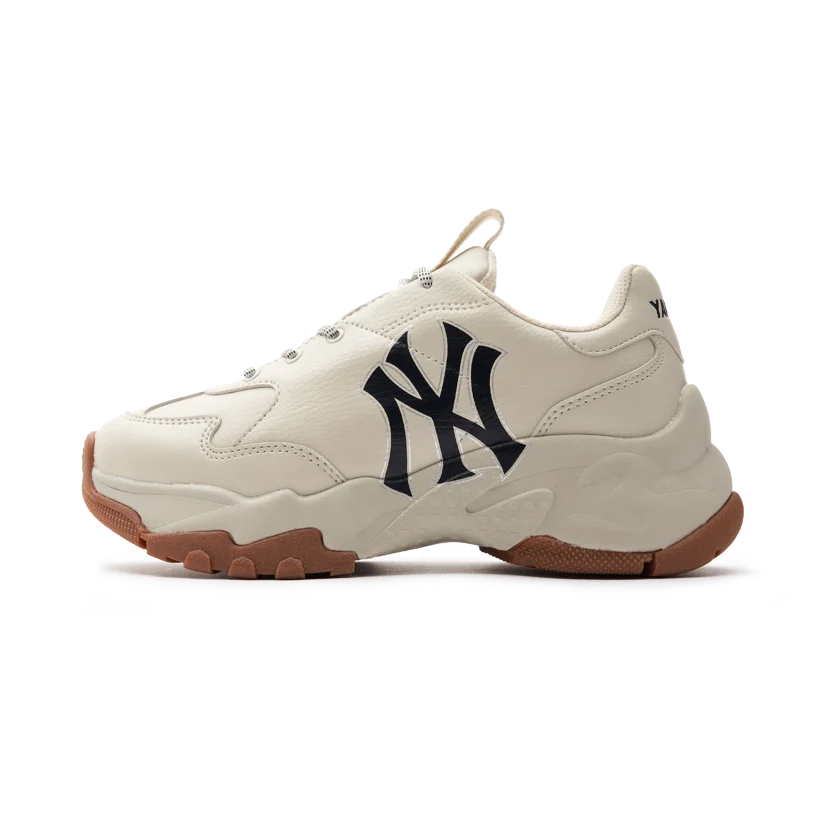 MLB Big Ball Chunky New York Yankees Embossed Shoe Sneakers