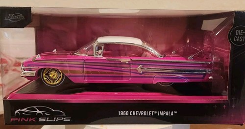Jada Pink Slips 1960 Chevrolet Impala Lowrider Pink & Gold
