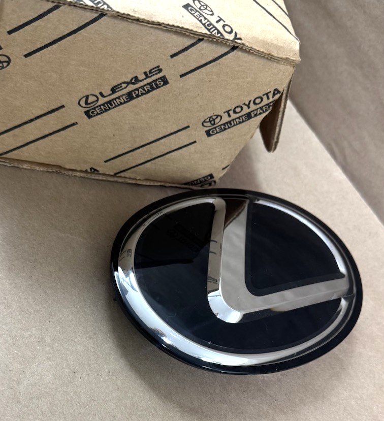 2019–2025 Lexus RX 350 ES350 Front Grille Emblem Logo Radar OEM 53141-33170