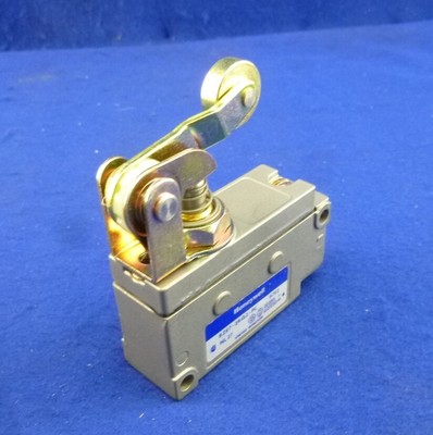 Honeywell Endschalter Basisschalter BZE7-2RQ2-PG NEU