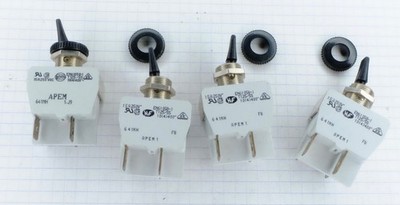 1x APEM 641NH Inverseur levier 2RT Bipolaire 641NH. Prix pour 1 pièce