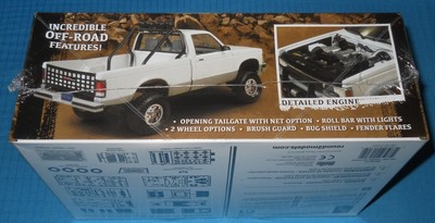 AMT 1993 GMC Sonoma SLE 4 x 4 Truck-Lifted 1/20 Kit-Model Car Swap Meet