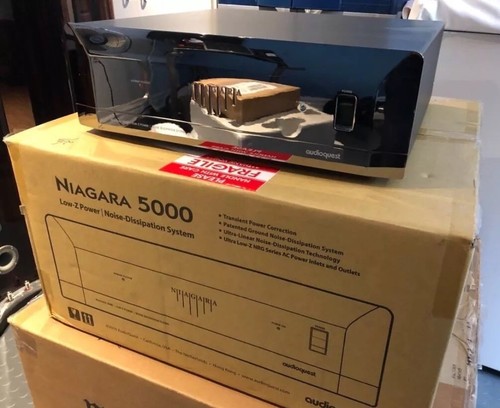 Audioquest Niagara 5000 12 Outlet Power Conditioner MSRP $4,000
