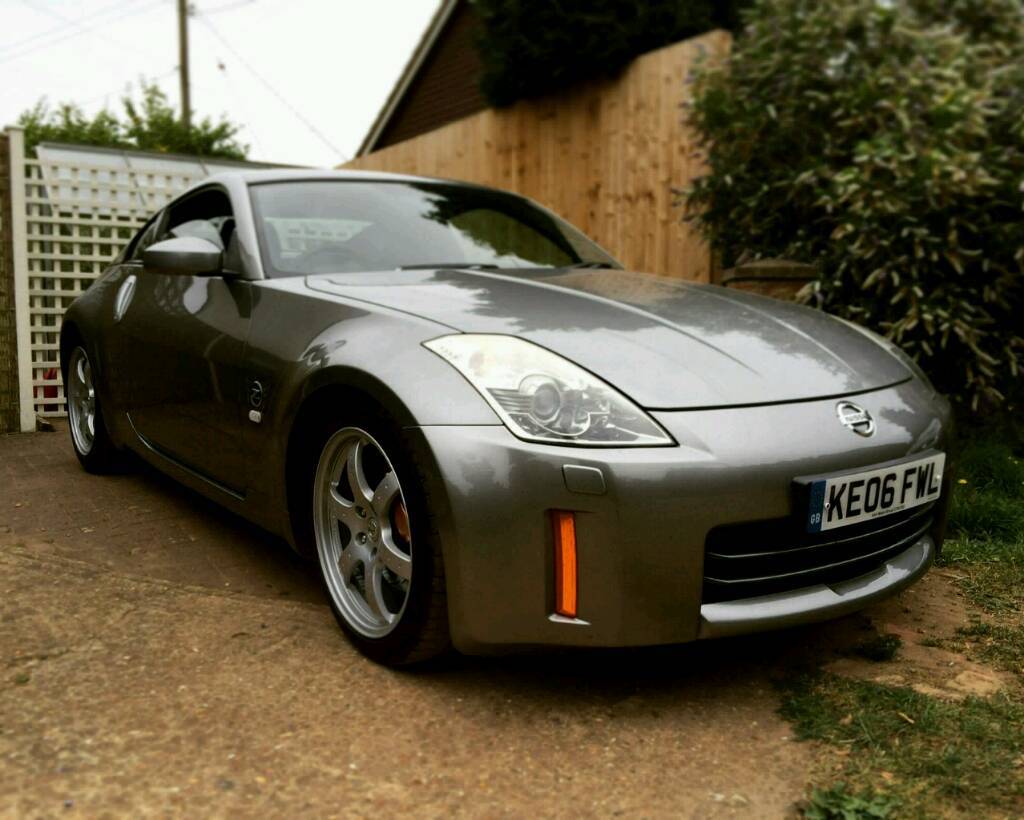 Nissan 350z engine VQ35DE rev up 2006 in Milton Keynes