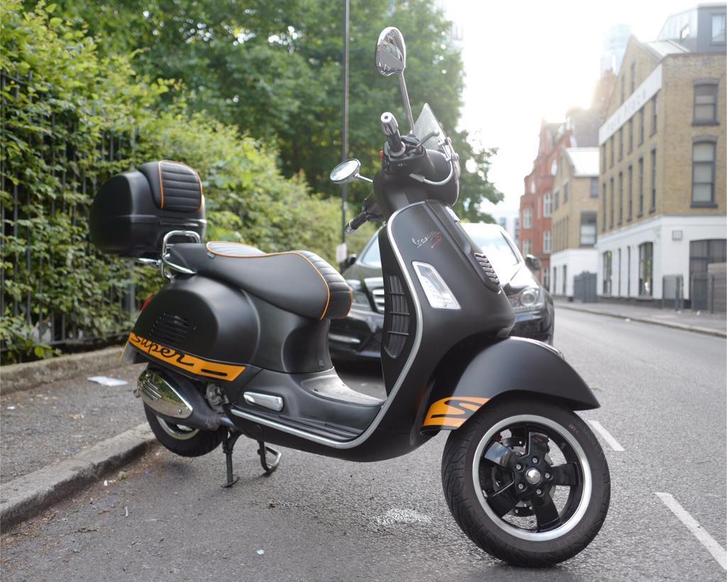 Piaggio Vespa 300 GTS Super Sport | in Lambeth, London | Gumtree