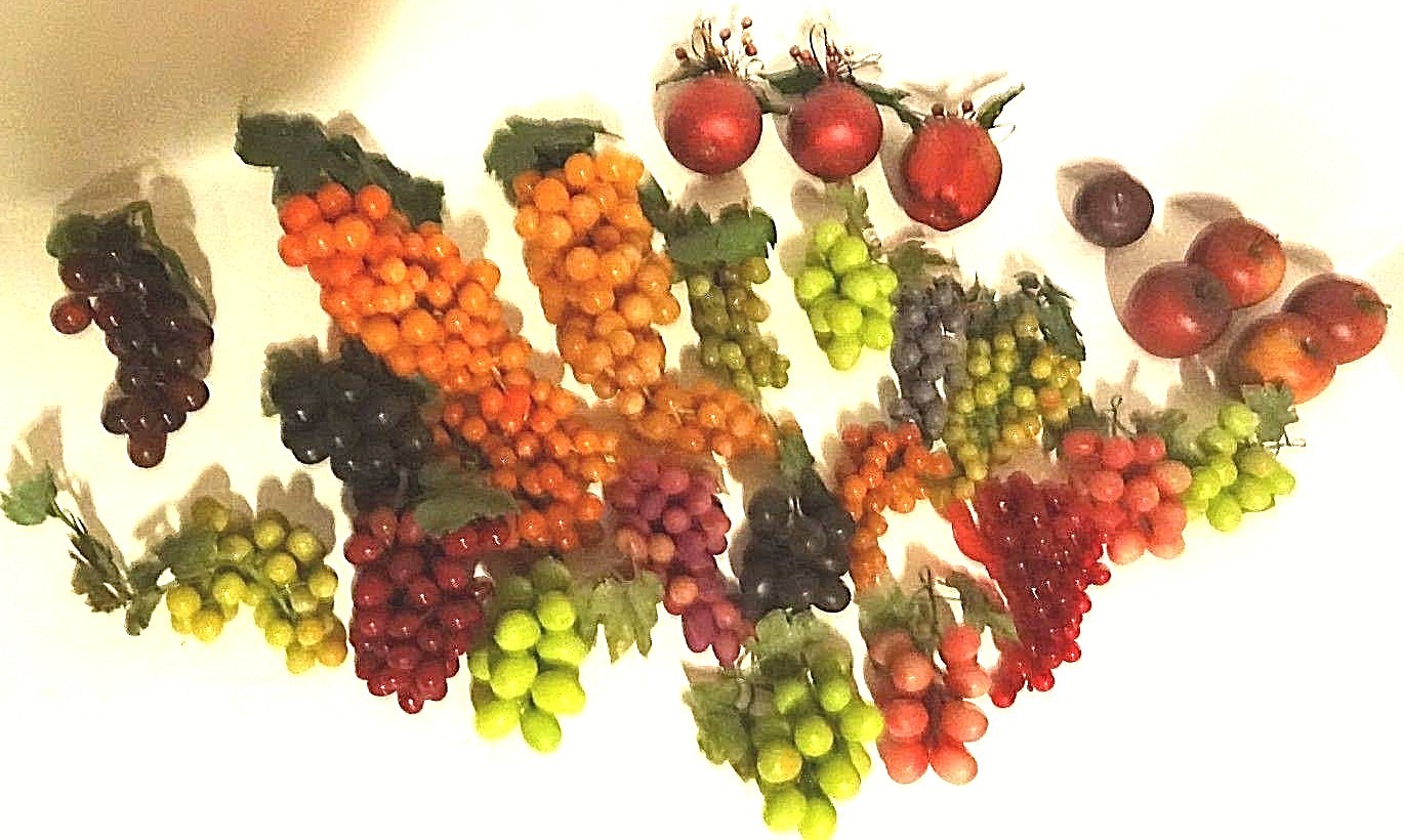 Stone Fruit Blush & Light Colored Grapes Apple  Lot vintage bunches