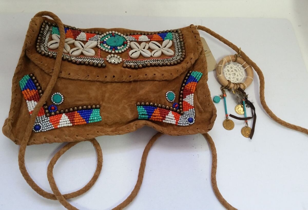 Boho Cowgirl Faux Brown Suede Beaded Turquoise Sea Shell bag India Z01-2/22