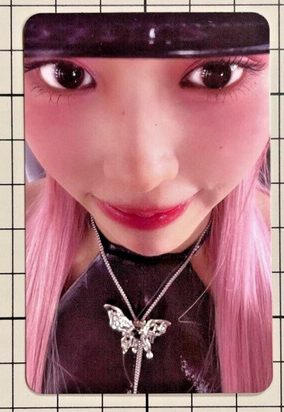 ITZY Born to be Untouchable ver リュジン トレカ Amazon.co.jp: ITZY born to be Untouchable ver リュジン