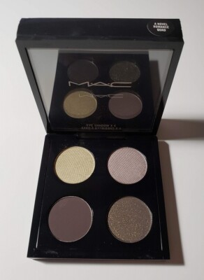 MAC A Novel Romance Eye Shadow X 4 New in Box