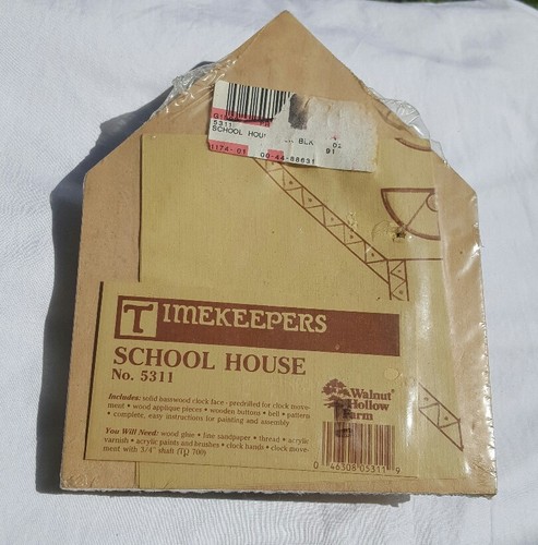 TimeKeepers School House Walnut Hollow Farm  Craft Painting Clock Vintage
