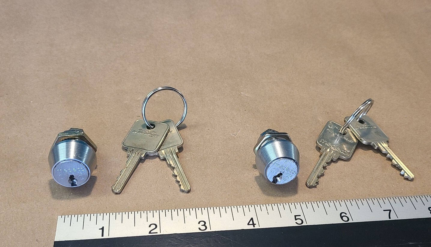 clover0519-MRKK　0728 2 x Medeco 72S 5/8