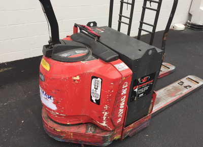 2006 Raymond Electric Pallet Jack/Forklift Electric Pallet Jack...