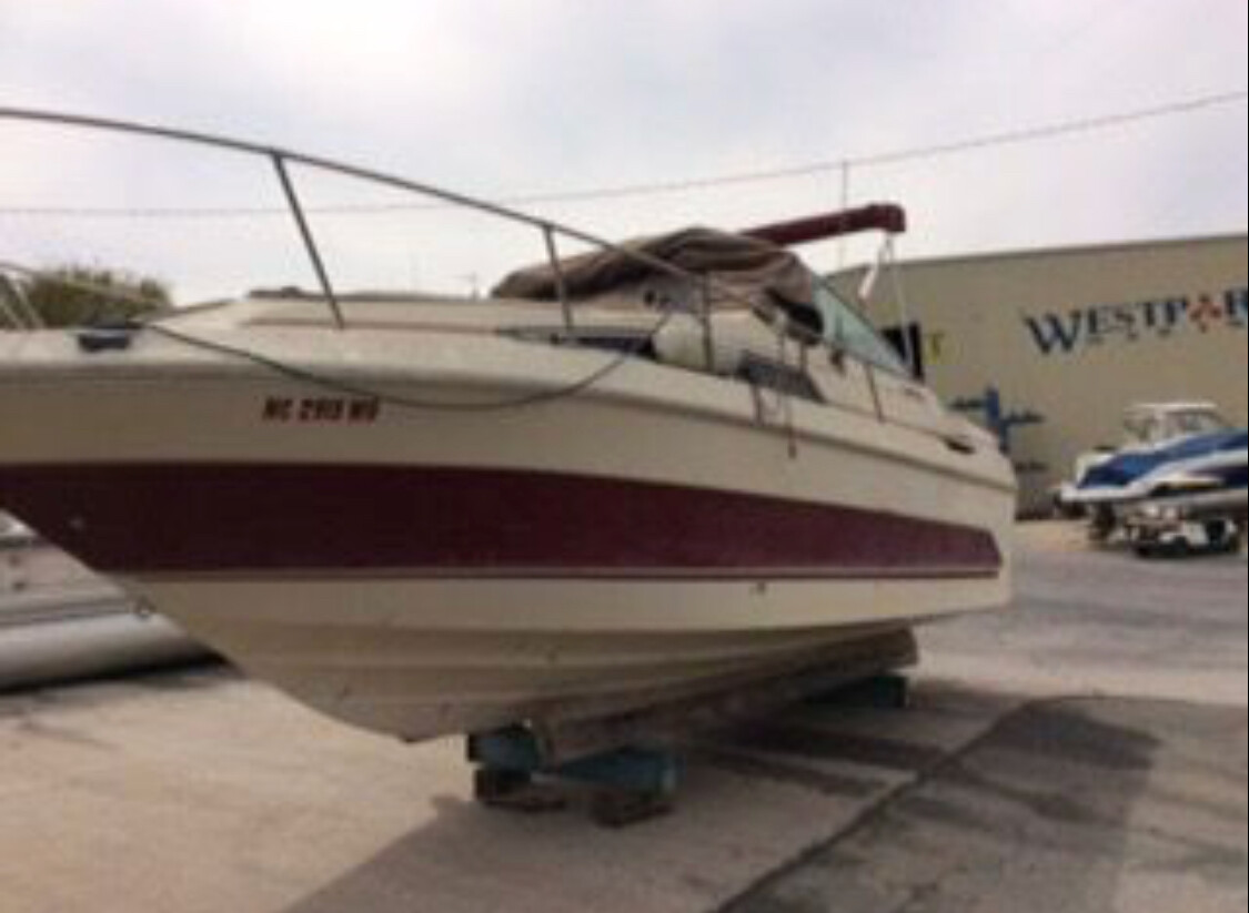 Sea ray sundancer mint condition