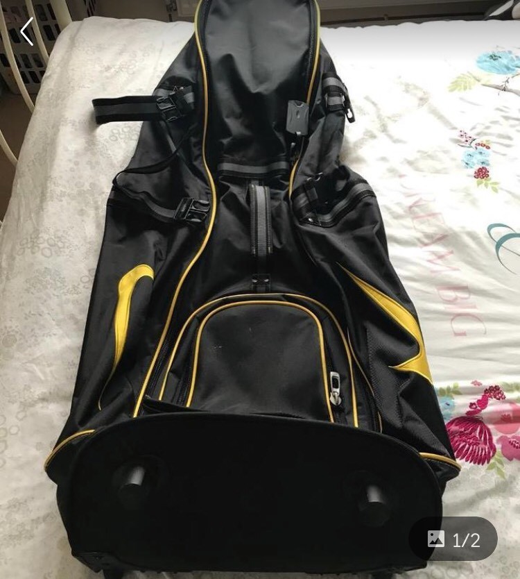 Nike golf travel bag in Pentwyn, Cardiff Gumtree