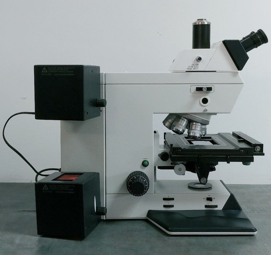 Leica Microscope DMRX with Motorized stage