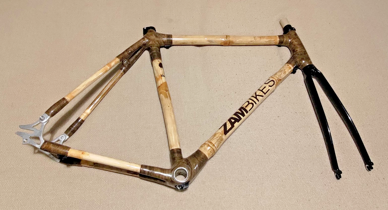 zambikes 竹フレーム ザンバイクが作るバンブーバイク(竹フレームの自転車)工場見学と