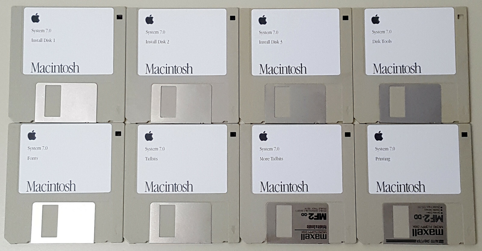 Apple Macintosh System 7.0 Complete Set of 800k Install Apple Macintosh System 7.0 Complete Set of 800k Install