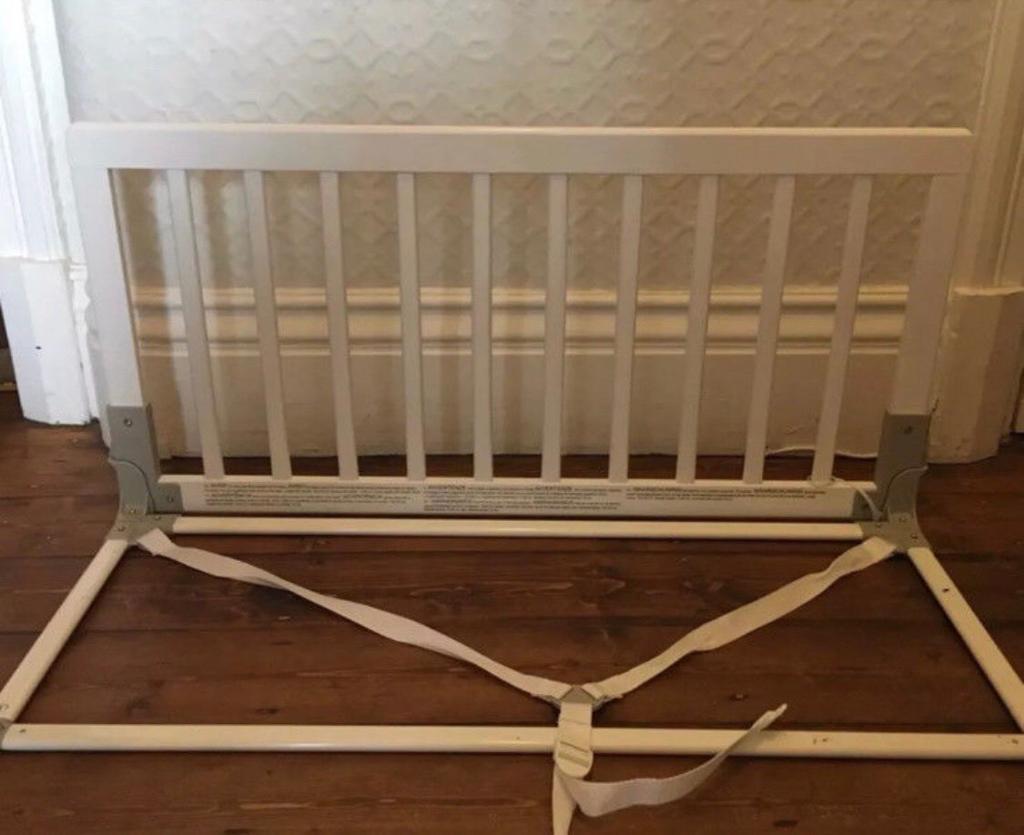 BabyDan Wooden Bed Guards (White) x2 in London Gumtree