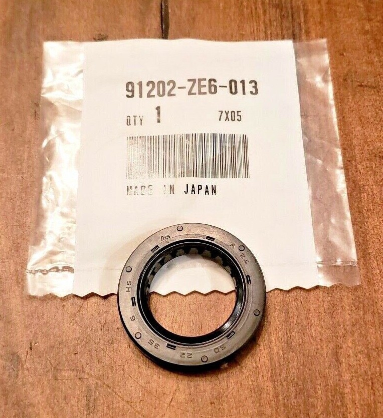 NEW Genuine HONDA Oil Seal (22x35x6) GX110 GX120 F400 91202