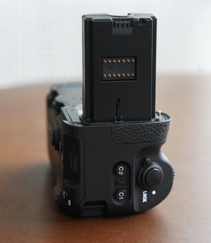 Sony VG-C3EM Vertical Grip for Alpha a9 a7R III A7 iii VGC3EM UNUSED