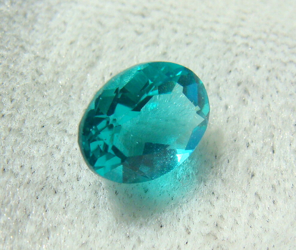 Peacock Blue Helenite - Very Rare Old Stock - 8 x 6 Oval - 1.14 Ct