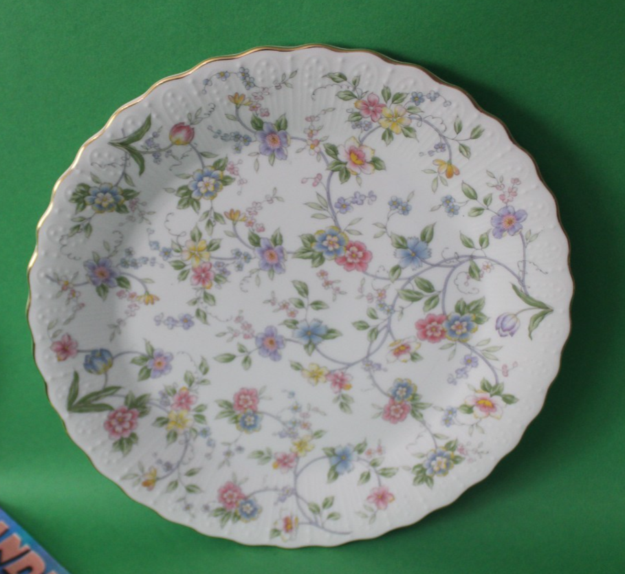 Vintage Andrea By Sadek Corona Cake Plate With Gold Trim Edge Floral Pattern