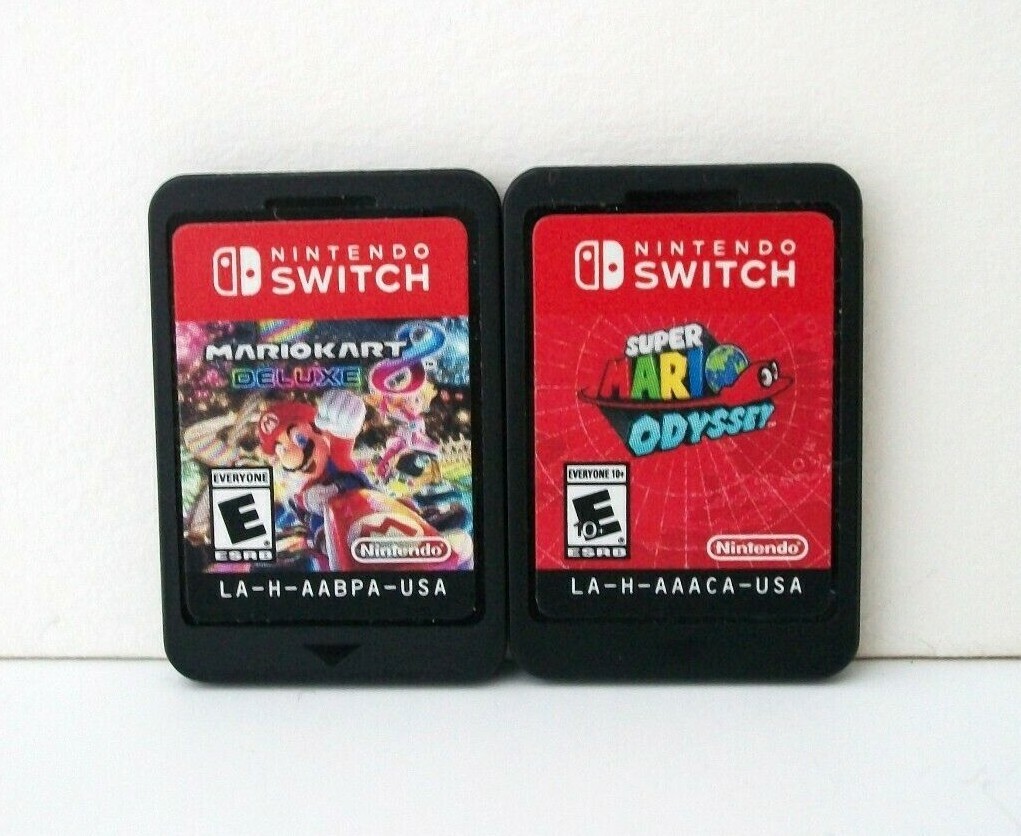 Nintendo Switch Nintendo Switch + Mario Kart 8 Nintendo Switch™: Mario Kart™ 8 Deluxe Bundle - Nintendo
