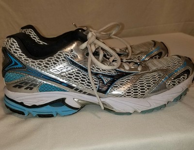 mizuno wave nexus 4