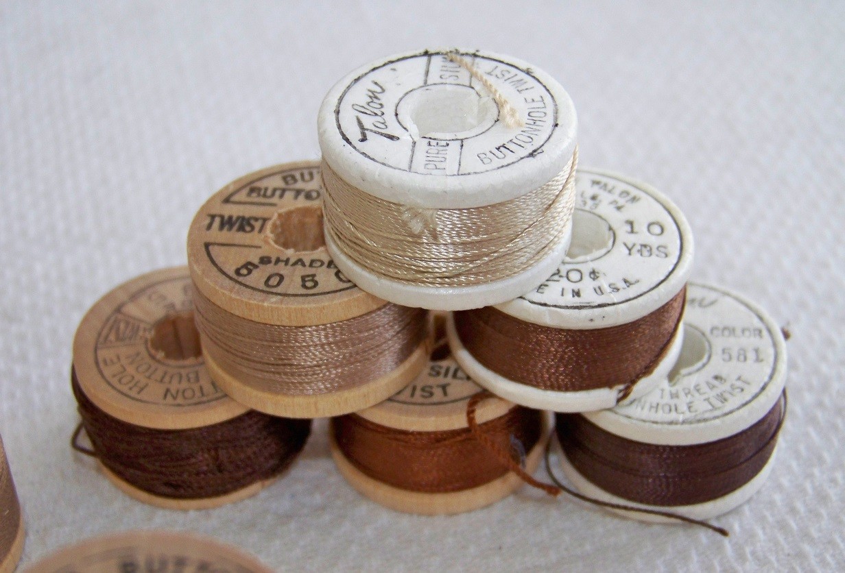 43 Vintage CORTICELLI Talon COATS & CLARK'S Buttonhole Twist Silk Thread Spools
