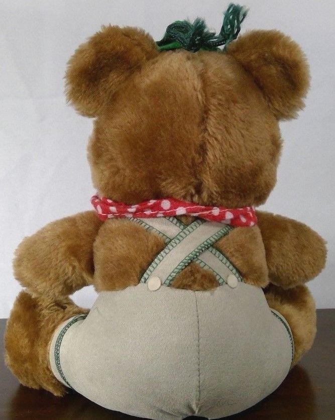 R. Dakin & Co. 1979 bear wearing lederhosen vintage made in Korea 10