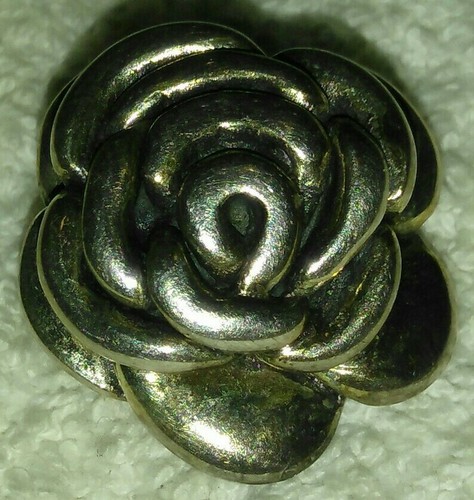 Vintage Stamped n the 925 Sterling Silver Hollow Rose Flower Pendant 