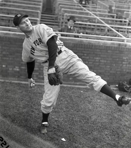 1930s Lefty Gomez, Red Ruffing & Pat Malone  Signed Album Page New York Yankees