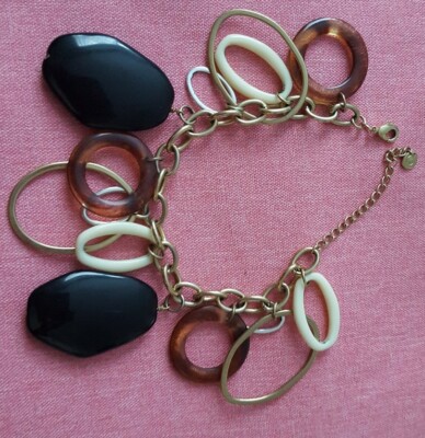 BNWOT Virgin Vie Multi Link Chunky Charm Bracelet