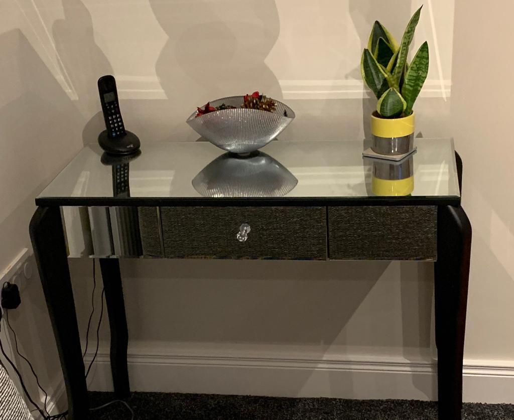 Black / silver mirror Console / hall table / mirror in Dundonald