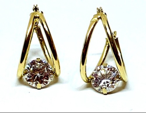 [STONE HENgE] 韓国☆14K Gold☆Unicorn horn cubic Earrings UNICORN-DOUBLE-HUGGIE-ON-BODY.