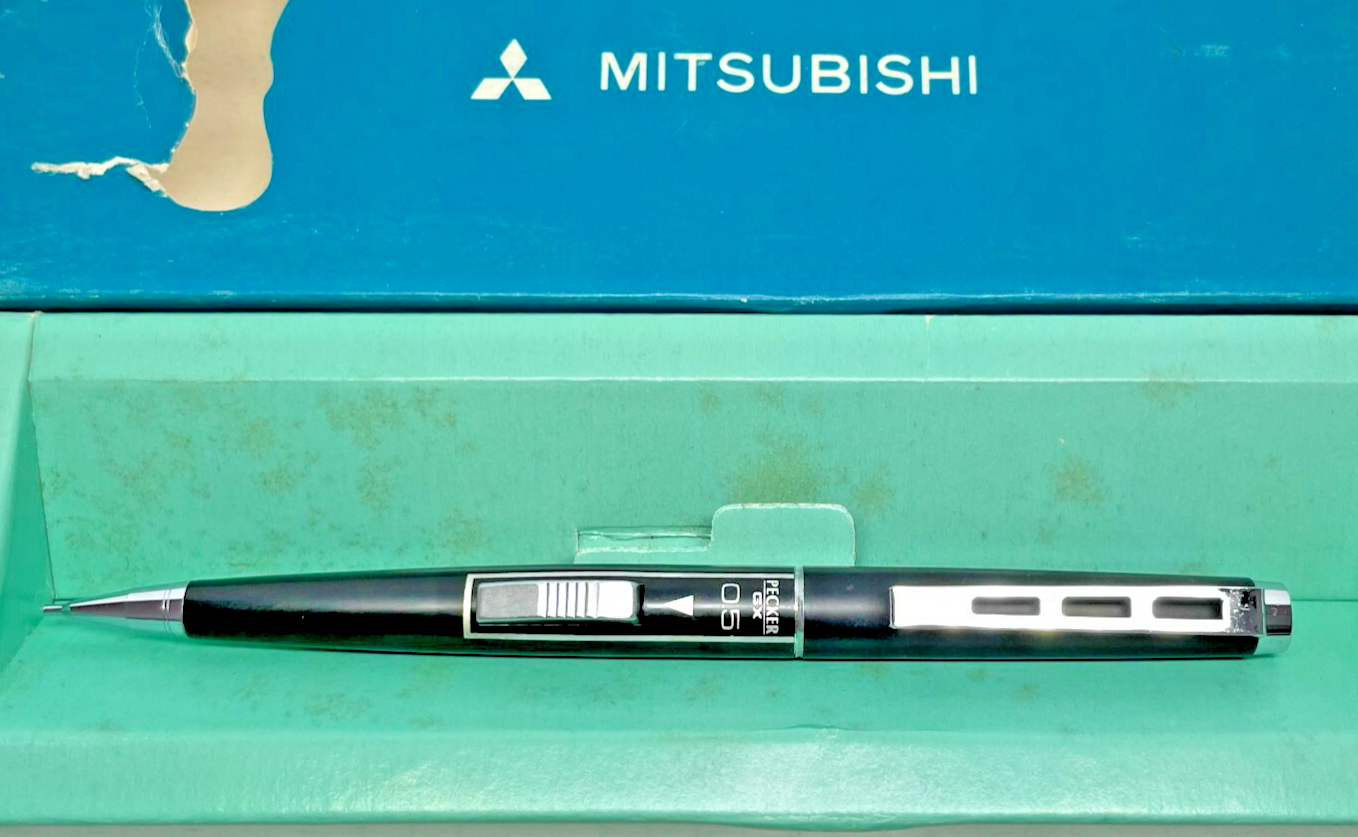【廃盤レア】PLOTTER Mechanical Pencil 2002 Got my hands on a silver Plotter 2002 to accompany my bare