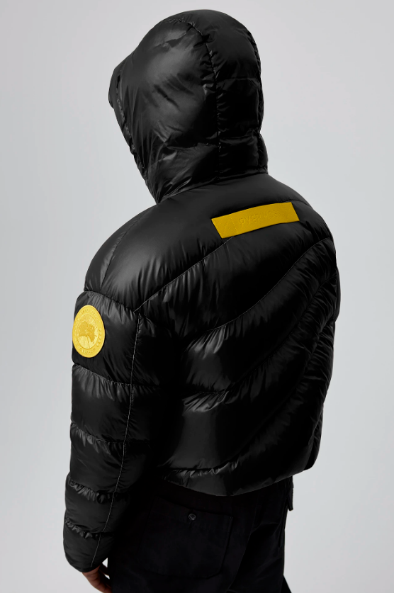 Pre-owned Canada Goose - Reversible Crop Wave - Puffer 001 - True Black - S