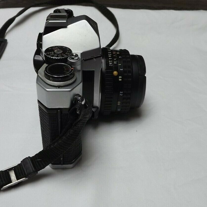 Pentax K1000 50 mm lens Kit 35mm SLR Film Camera in Whitechapel