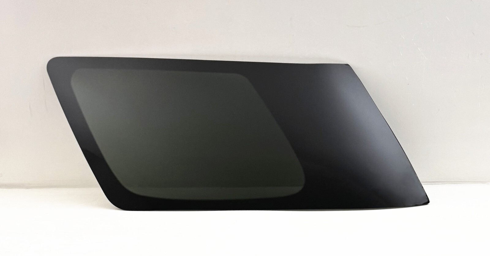 Driver/Left Side Quarter Window Glass For 13-16 GMC Acadia 07-10 Saturn Outlook