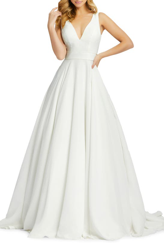 

IEENA for MAC DUGGAL 55272 Белое шифоновое бальное платье с v-образным вырезом  Свадьба принцессы США, Белый