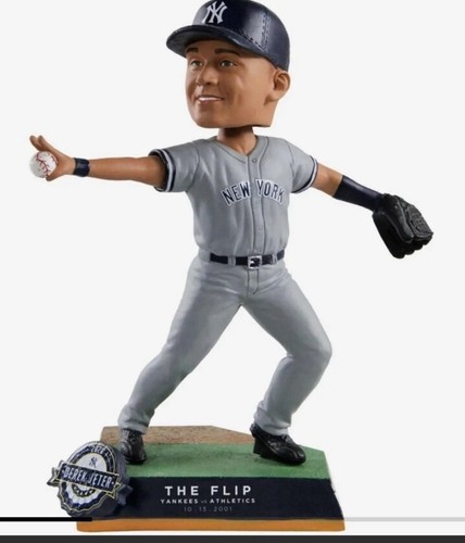 記念グッズ Derek Jeter bobblehead DEREK JETER CAPTAIN AMERICA YANKEES BOBBLEHEAD STADIUM 6/23