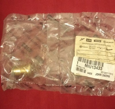 John Deere OEM Plug #MIU13433