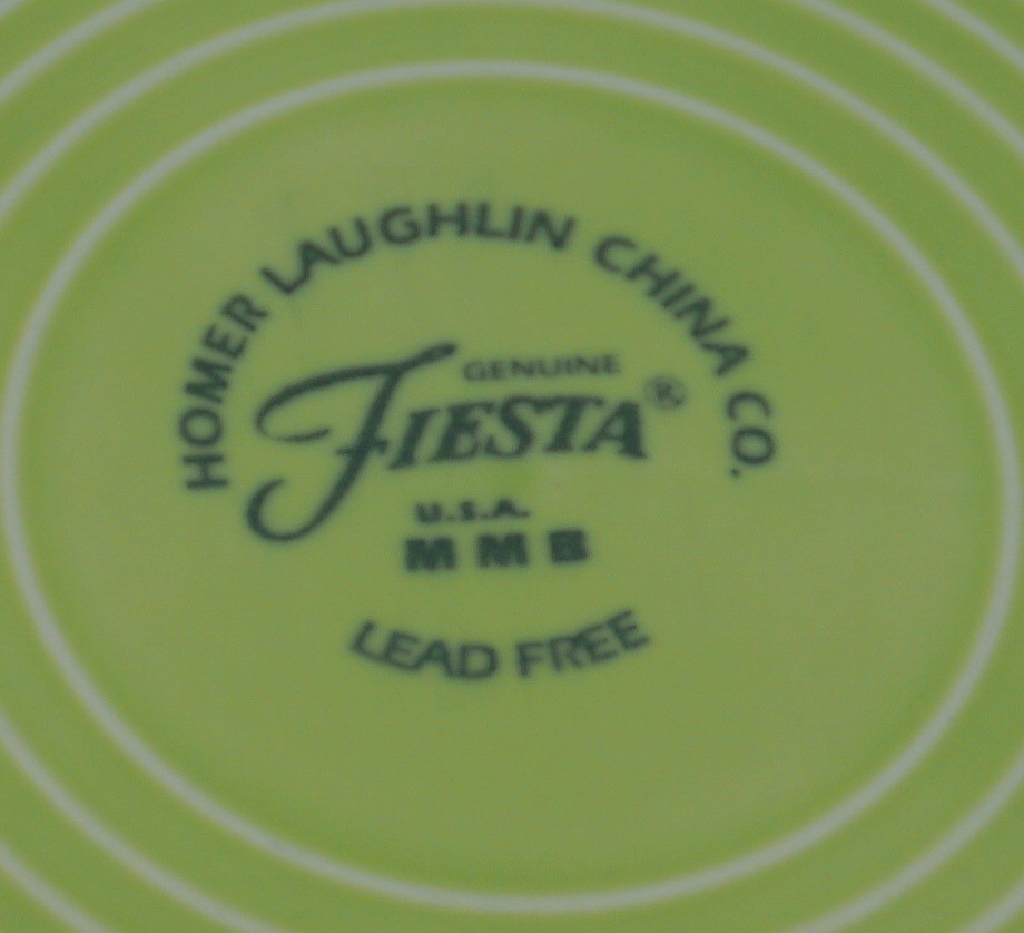 2 HOMER LAUGHLIN FIESTA WARE SALAD, DESSERT PLATES, CHARTREUSE, TANGERINE