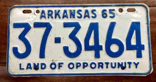 VERY NICE 1965 LAWRENCE COUNTY ARKANSAS PASSENGER CAR LICENSE PLATE, 37 3464