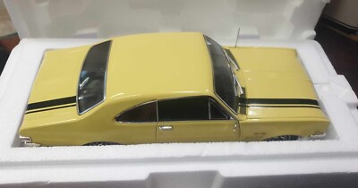 Holden HK Monaro GTS 327 Warwick Yellow