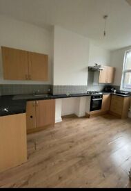 image for Large 1 Bedroom Flat on West Norwood High street Only £1350 pcm Available NOW