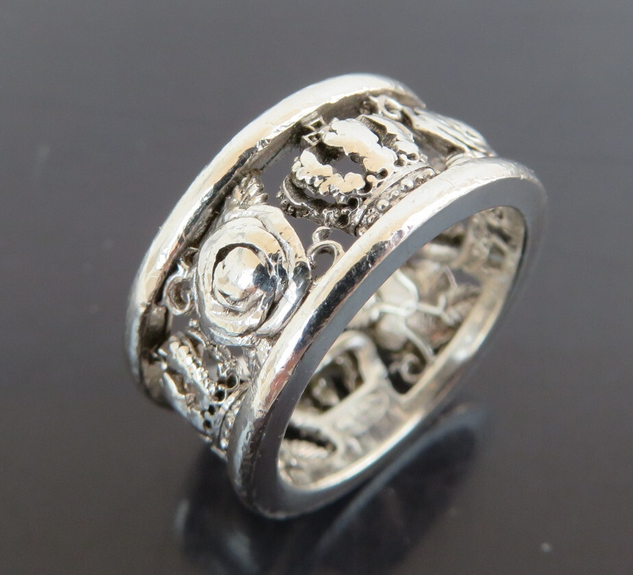 Authentic Justin Davis Sterling Silver 925 Rose & Crown Ring Authentic Justin Davis Sterling Silver 925 Rose & Crown Ring