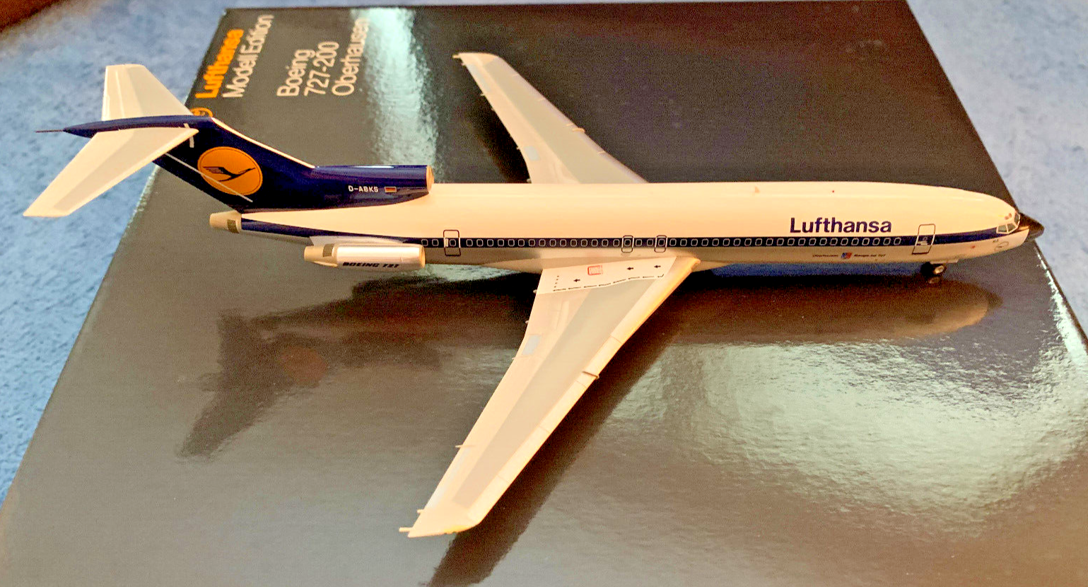 【外箱破れ/中身新品】Lufthansa B777-9 プラモデル 1/200 外箱破れ/中身新品】Lufthansa B777-9 プラモデル 1/200 2025年